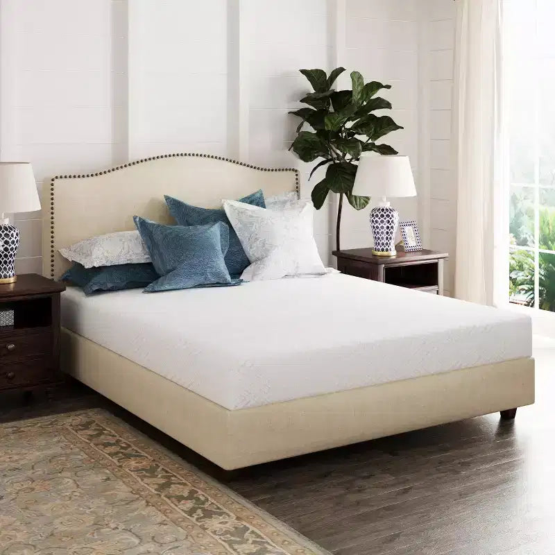 Matelas en mousse à mémoire de forme au thé vert, fermeté moyenne