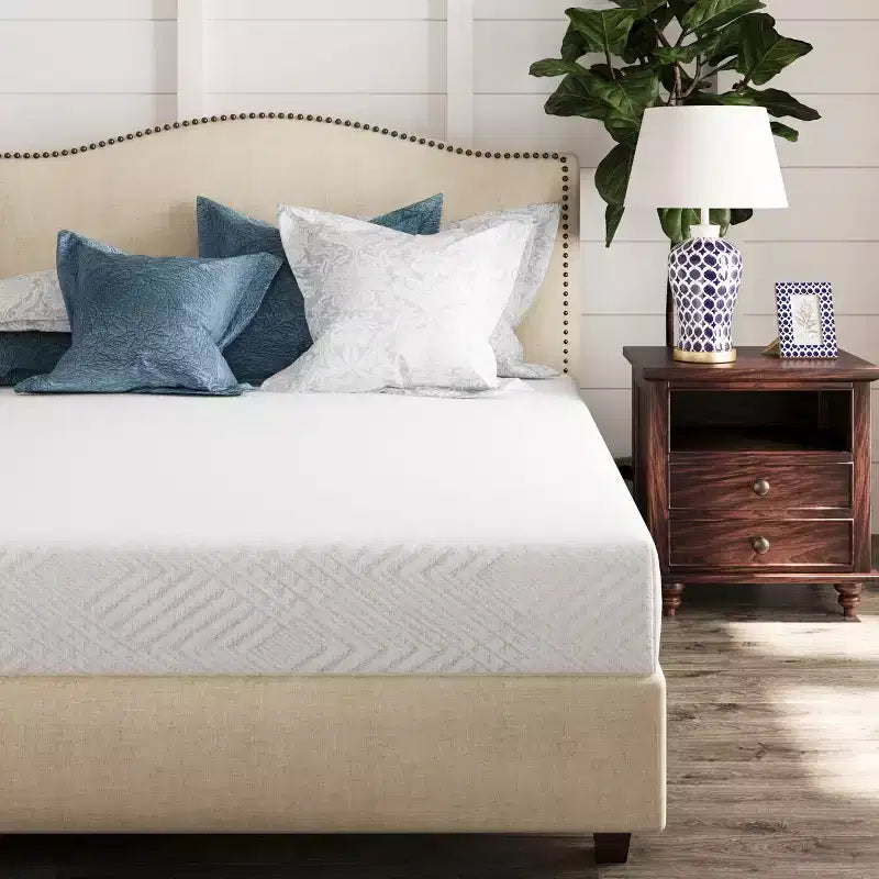 Matelas en mousse à mémoire de forme au thé vert, fermeté moyenne