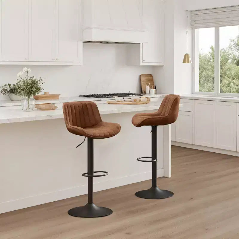 Tabouret de bar pivotant et réglable en hauteur en similicuir
