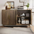 Buffet moderne sculpté à quatre portes avec étagères réglables, Armoire de rangement multifonctionnelle